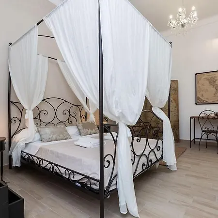 King Albert Termini/colosseo Appartement *