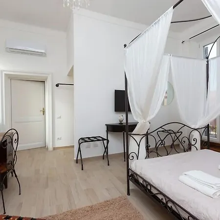 King Albert Termini/colosseo Appartement